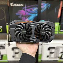 Как закрепить лифчик. Широкая силиконовая лямка для лифчика для спины. Крепление для лямок бюстгальтера. Как закрепить лифчик. Бретельки от лифчика не видно.