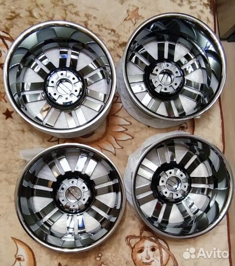 Диски на Lincoln Navigator 3 (2007-2014 г) 4 шт