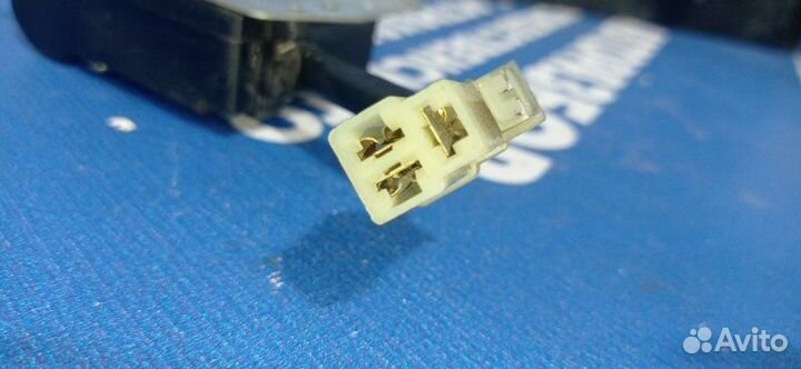 Моторчик заслонок отопителя Kia Spectra седан S6D