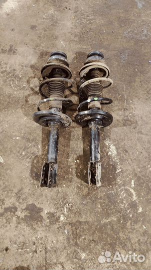 Стойки передние Рено Логан 2