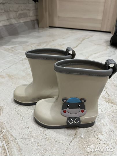 Детские резиновые сапоги