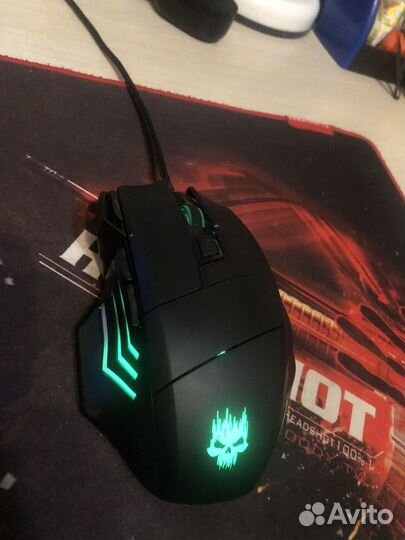 Игровая клавиатура и мышь