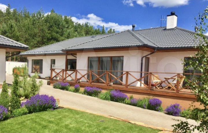 Дом 245 м² на участке 20 сот.