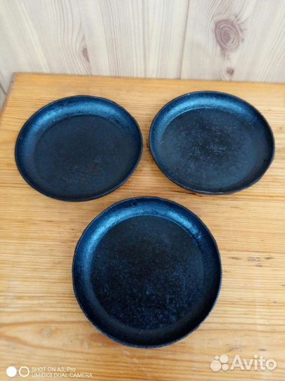 Сковороды и казан чугунные