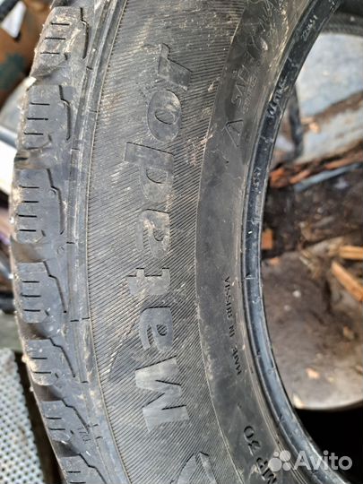 Matador MP 30 Sibir Ice 2 215/60 R16 99