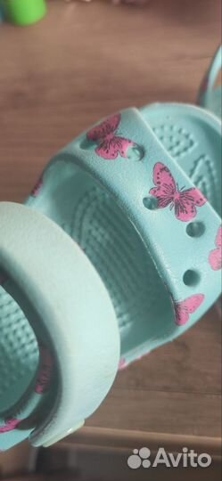 Сандалии для девочки crocs c6