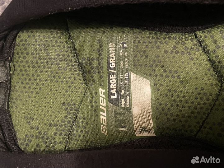 Нагрудник хоккейный