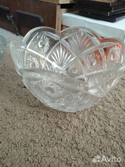 Хрустальная ваза