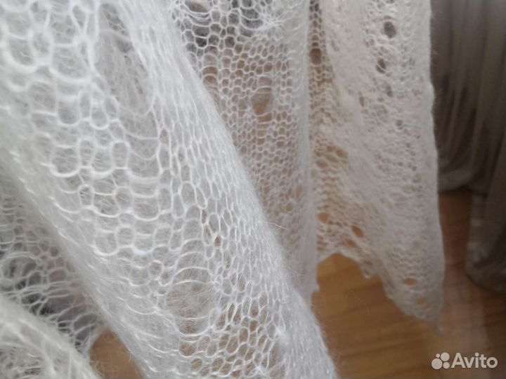 Пуховый платок (шаль, паутинка)