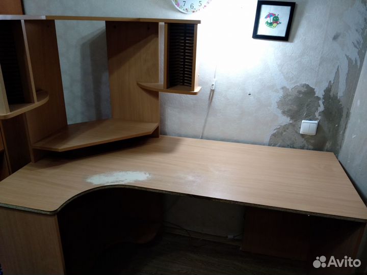 Стол рабочий компьютерный