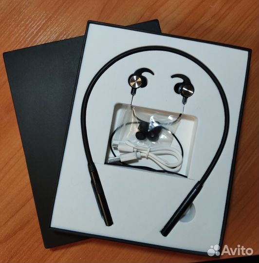 Беспроводные наушники