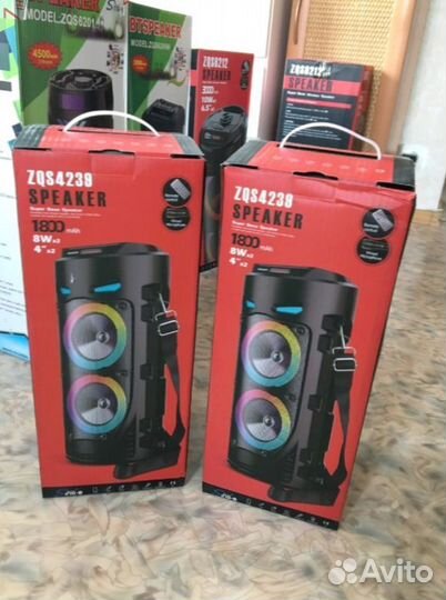 Колонка с RGB подсветкой