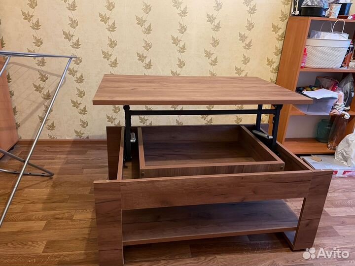 Журнальный столик