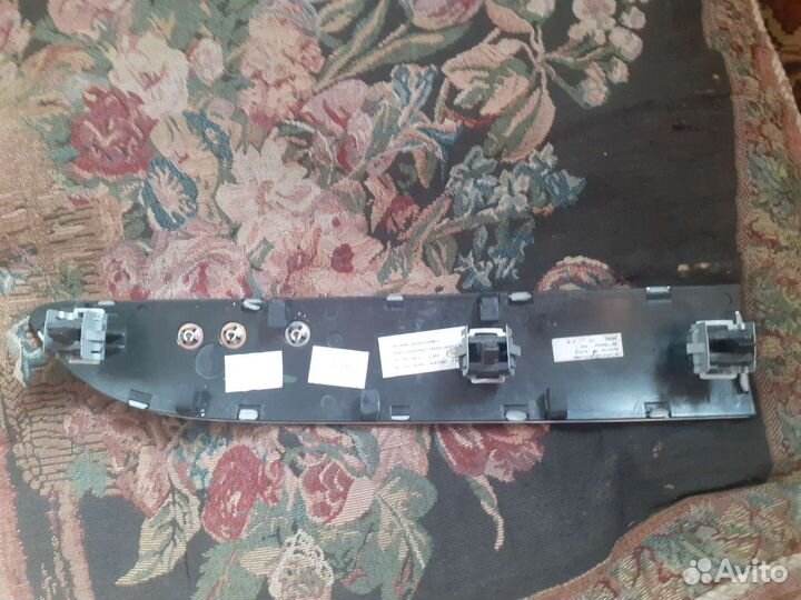 Декоративная вставка под дерево на торпедо ауди а6