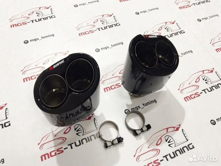 Насадки Akrapovic в диффузор Audi RS