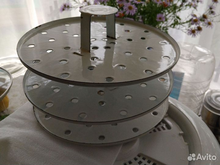 Кастрюля для варки поз, овощей на пару