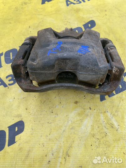 Передний левый суппорт Chevrolet Aveo T300