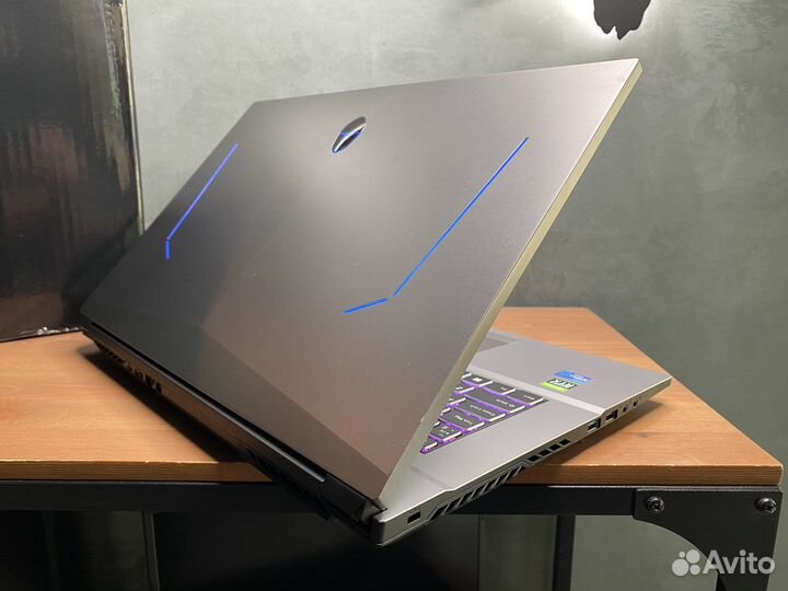 TundeRobot IPS144Hz 17,3