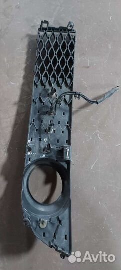 Решётка переднего бампера на Nissan fuga