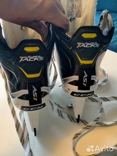 Вратарские коньки ccm Super Tacks AS1 9,5D