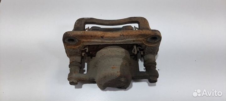 Суппорт задний левый (Hyundai Santa Fe II)