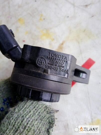 Катушка зажигания toyota prius alpha