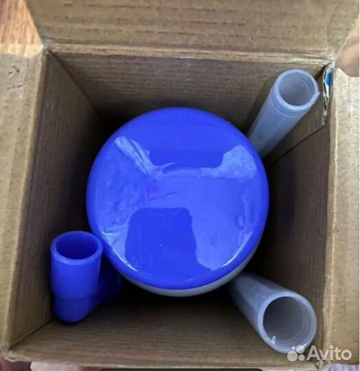 Помпа новая для бутылей 5 - 6 литров (с резьбой)