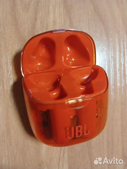 Кейс JBL Tune 225 Ghost Edition