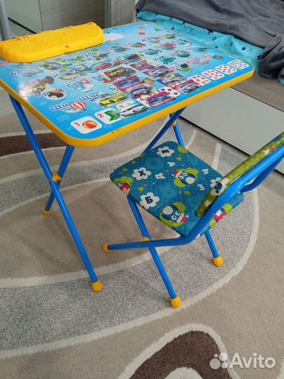 Детский стол и стул