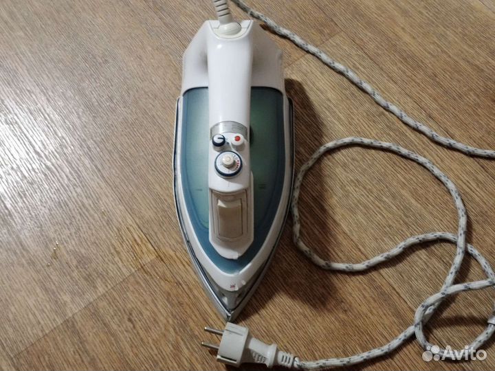 Утюг Braun с насадкой