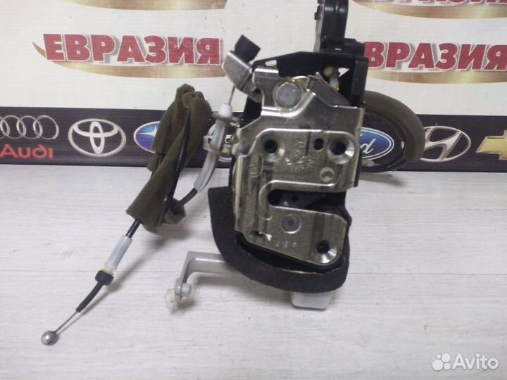 Замок двери передний правый Nissan X-Trail NT32