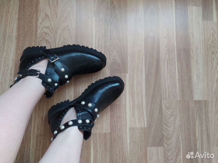 Кожаные ботинки zara