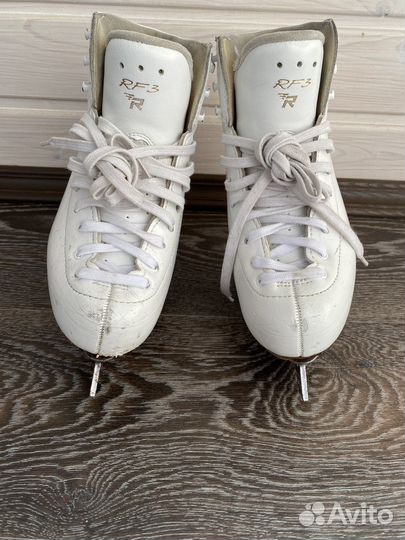 Коньки для фигурного катания Risport RF 3 pro 215