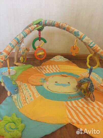 Развивающий коврик для малышей