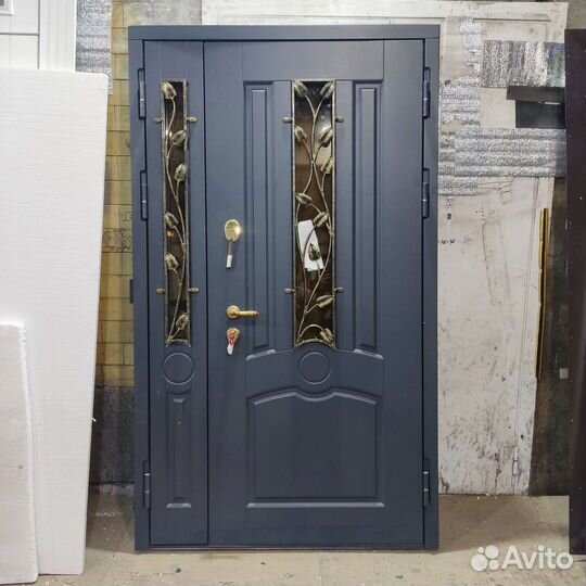 Выходные двери с дом, коттедж с термо разрывом