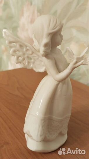 Ангел статуэтка