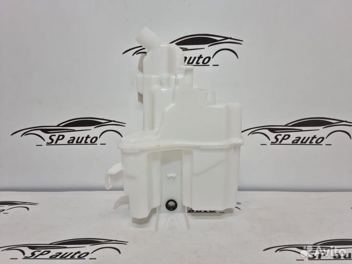 Бачок омывателя Toyota Rav 4 XA50 2019-2022