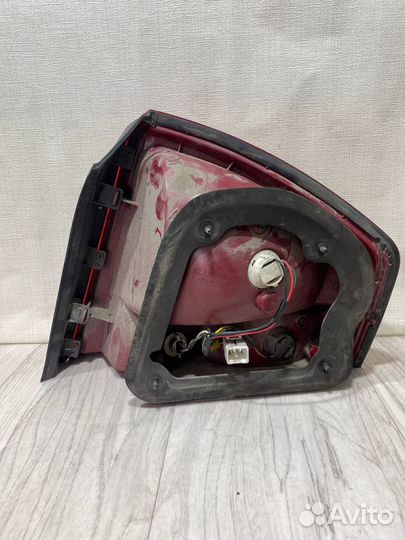 Фонарь задний Kia Cerato 2004 924012F310