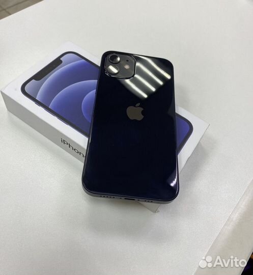 iPhone 12, 64 ГБ