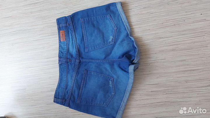 Шорты джинсовые