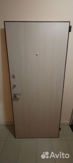 Дверь входная металлическая