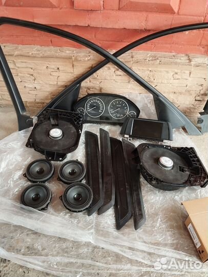 Бмв f30 акустика приборка монитор