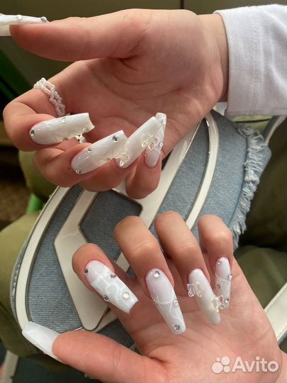 Маникюри педикюр