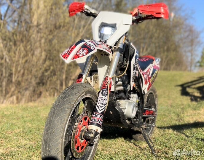 Мотоцикл D10 250