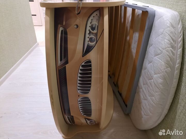 Детская кровать-машина