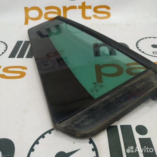Стекло заднее форточка правое Volkswagen Tiguan 2