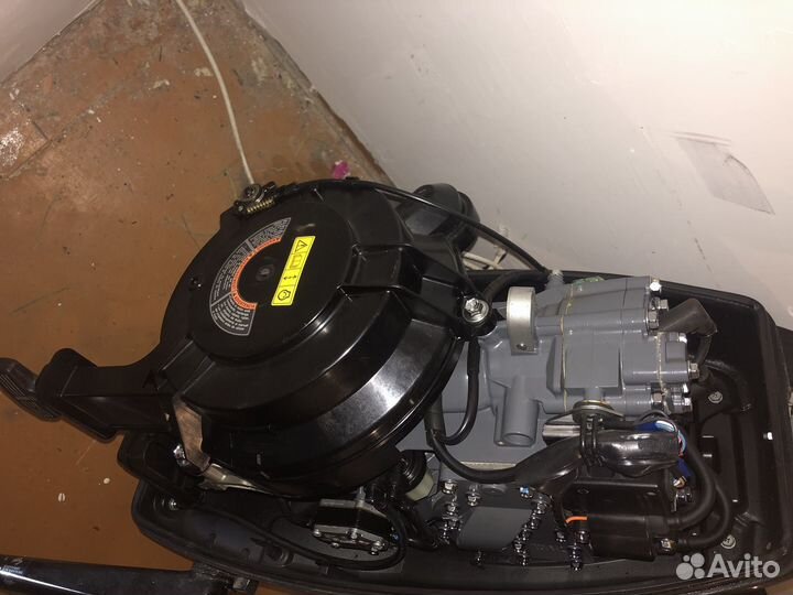 Лодочный мотор Suzuki 40