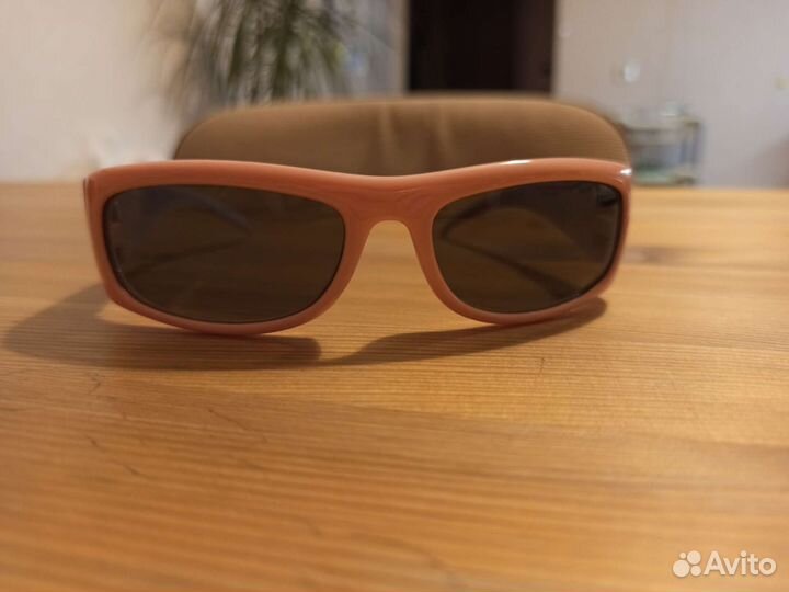 Солнцезащитные очки на 1-2 года на девочку