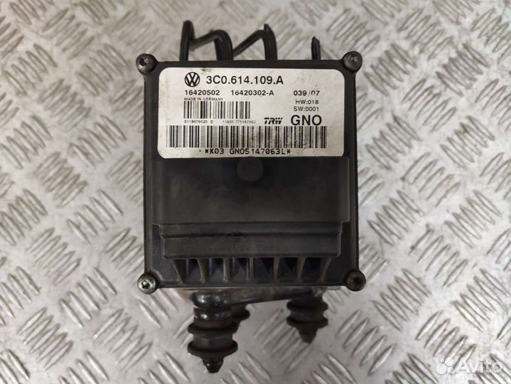 Блок абс (ABS) Volkswagen Passat B6 2.0 3C0614109A