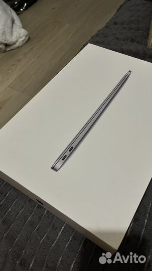 Коробка от Apple Macbook Air 13